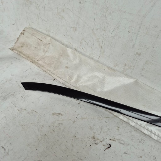 MERCEDES GLC and 1 X253 15-22 moulding dust door left front