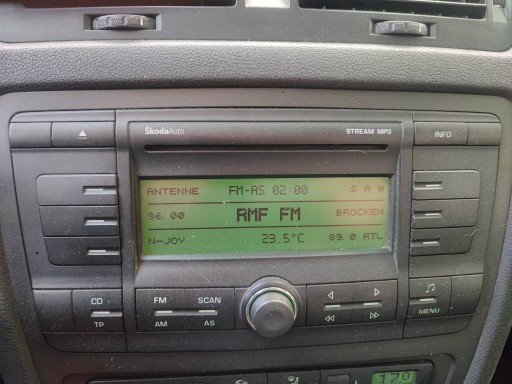 SKODA OCTAVIA II RADIO fabbrica CD MP3 + KOD 1Z0035161C