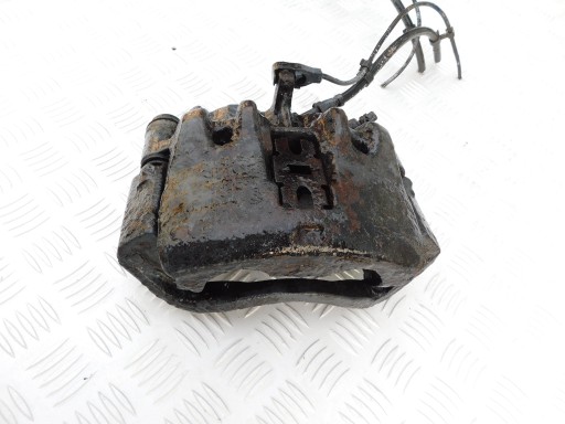 Mercedes Sprinter 616 blizniak caliper jarzmo brakes front right