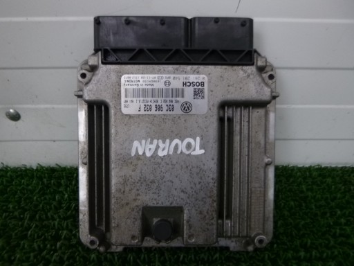 Компьютер двигателя touran 1t0 03- 1.4 tsi 03c906032f