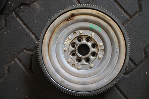 818. wheel flywheel MERCEDES A6540301101