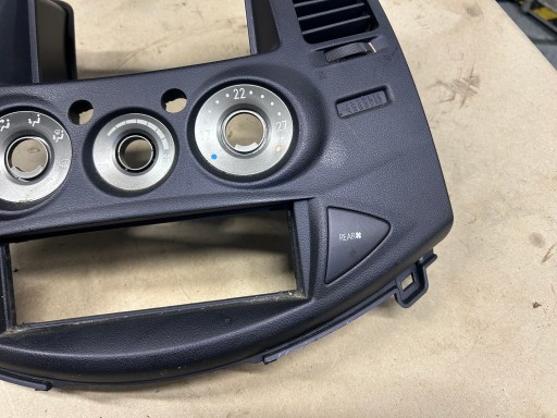 MITSUBISHI GRANDIS console PANEL KRATKI air conditioning devices EUROPA