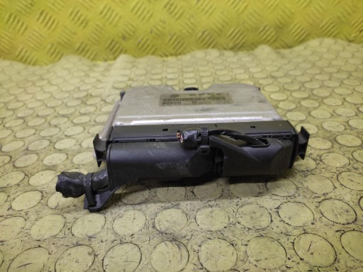 VW POLO IV 1.9 SDI Bedienteil DES MOTORS 0281010658