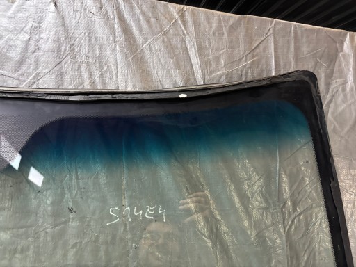 window iron Volkswagen Crafter and