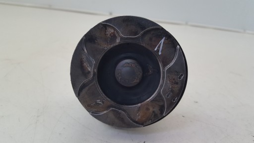 piston connecting rod Ford Focus MK2 1,6 TDCI
