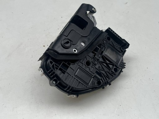 AUDI A4 B9 lock door right rear part 8X0839016F @M