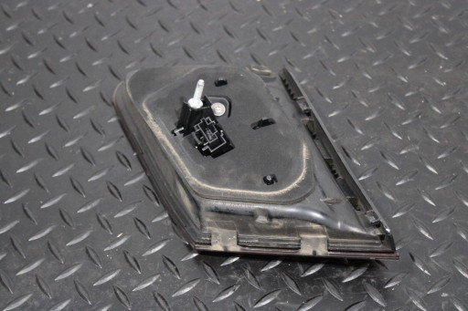 light bonnet right rear part MERCEDES E-KLASA W212 LIFT
