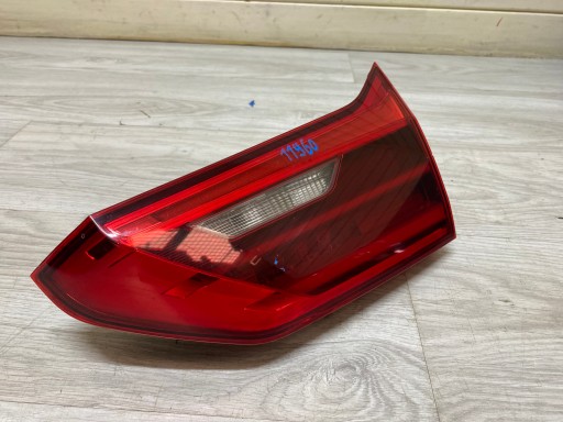 BMW 5 G31 light rear right to the bonnet