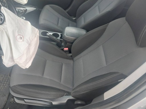 sedačky KOMPLET levý pravý sedacka záď + boční HYUNDAI I30 II KOMBI