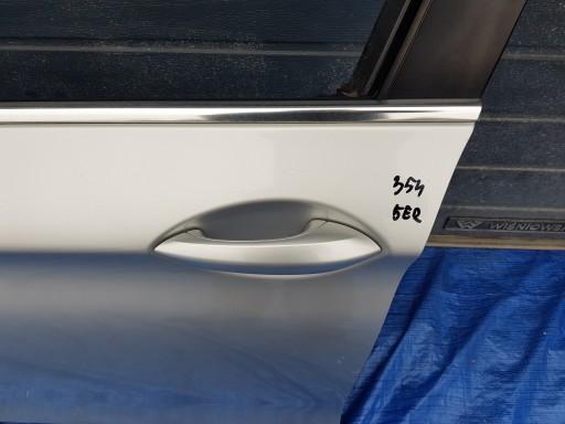 dveře levý předek BMW F10 F11 354 TITANSILBER