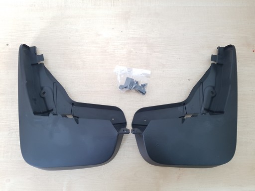 AUDI Q5 бризковики передні оригінальні 8r0075111a