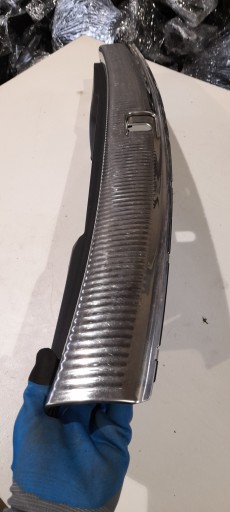 AUDI Q5 8R0 cover of the threshold boot 8R0864513C
