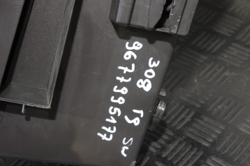 passenger compartment consoles PEUGEOT 308 T9 SW 9677995177