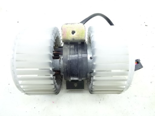 AUDI A8 D3 повітродувка 4E0959101