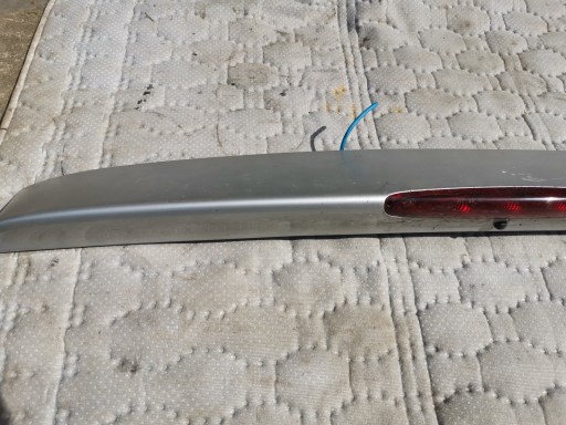 Mercedes-Benz OE A4148200056 spoiler light stop srebrny