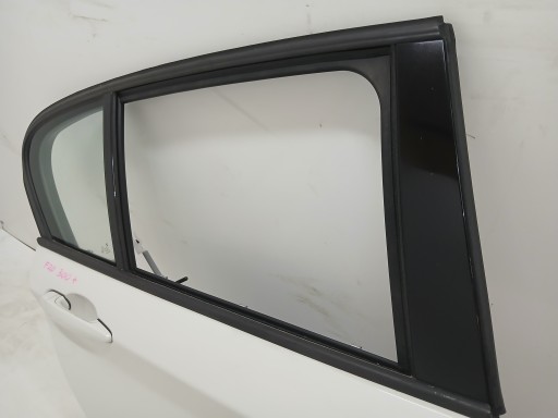 door right rear. rear part BMW F20 300