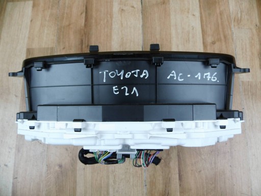 Toyota Corolla E21 2.0 dials 83800-1AX60