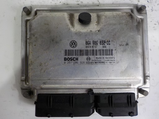 VW SKODA computer control unit 06A906032CC 0261206928