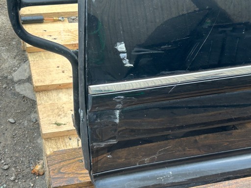 AUDI A8 D3 dveře levý předek LZ9Y