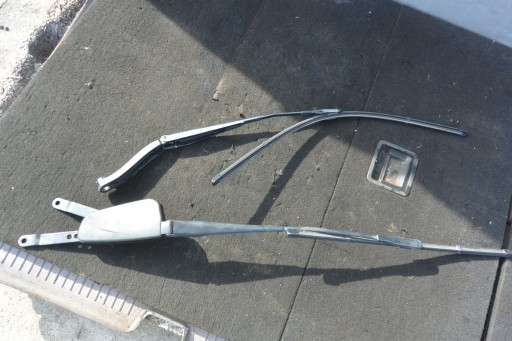 arm of wipers arm left right MERCEDES GL ML W164 X164 KOMPLET EU