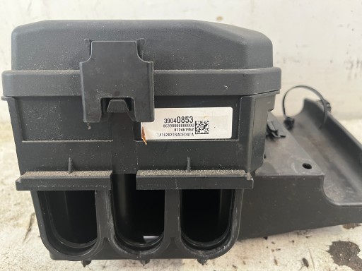 OPEL ASTRA K boîte couverture boîtier fusibles BSI 39040853 1.6 CDTI