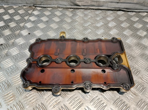 Abdeckung der Ventile AUDI A6 C6 3.2 V6 06E103472L