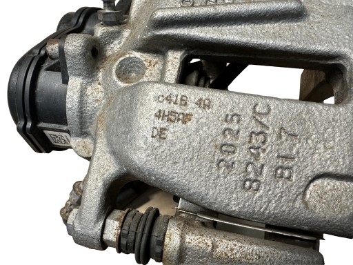 AUDI A8 4H D4 strmeň Brzdový ľavý zadok 4H0615405AF
