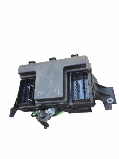 HG9T-14D068-BC - БЛОК ЗАПОБІЖНИКІВ FORD FUSION LIFT USA