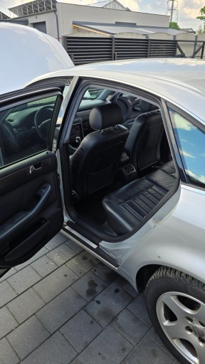 ПРОКЛАДКА ДВЕРІ ПЕРЕДНЯ ЗАДНЯ AUDI A6 C5 СЕДАН 1997-2004