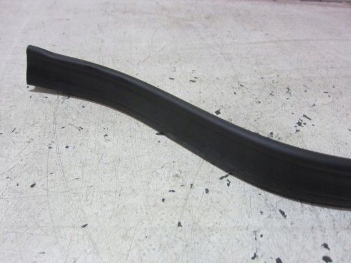 BMW X1 F48 F39 gasket bonnets under the window rear 7329397 51767329397 rear