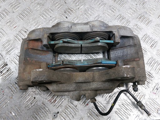 caliper front right Toyota Land Cruiser 150 2.8 D4D