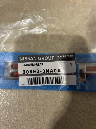 Емблема NISSAN LEAF OE 908923NA0A