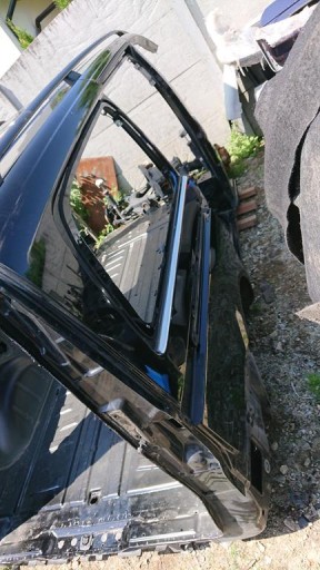 VITO V- КЛАС W447 ЗАДНЯ ПРАВА ЧЕТВЕРТЬ