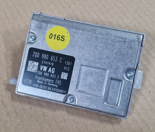 Передня камера 2q0980653c vw skoda оригінал