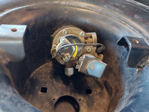 BUTLA plynová 43L 2017R W kolo DUPLIKAT FORD FOCUS MK1