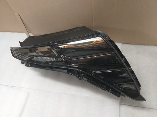 ФАРА ДХО HYUNDAI TUCSON IV 4 NX4 права 92208-N7100 2