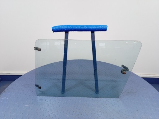 DAIHATSU ROCKY КУЗОВНОЕ СТЕКЛО ЗАДНИЙ ПРАВЫЙ ПОВОРОТ