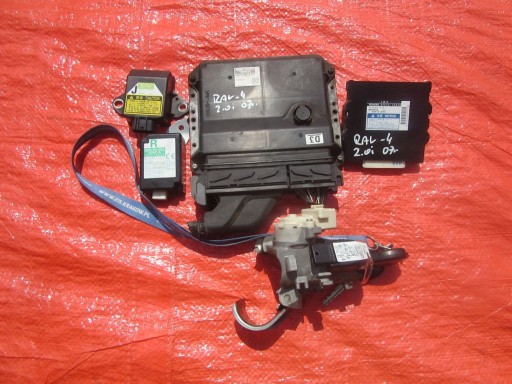 OE222333 - Toyota rav4 iii 2.0i 2007 пусковий набір комп'ютера