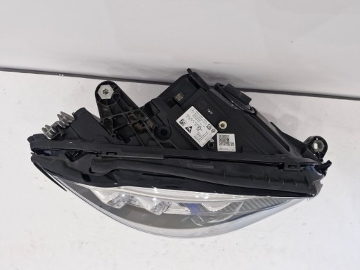 Licht rechts Mercedes C Klasa W205 LIFT Multibeam LED