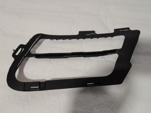 PORSCHE 991 911 grid of a bumper right rear part 992807942