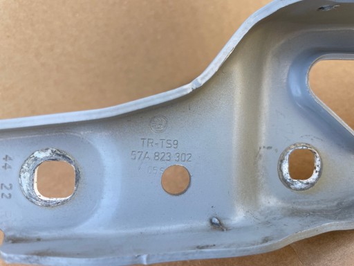 hinge bonnets SKODA KAROQ 57A823302 original right IDEAL