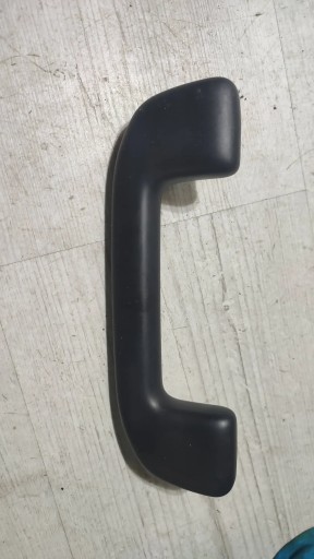 Toyota C-HR and 1.2 19r handle sufitowa front