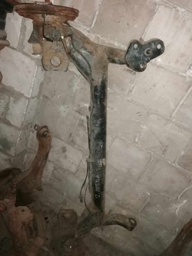 Балка подвески задняя салазки mazda 2 dy 02-07 мост