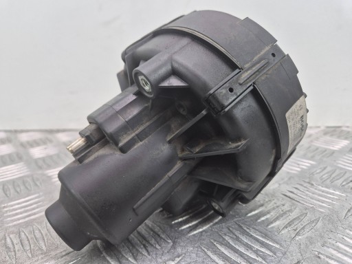 Mercedes C200 CGI W204 pump air wtornego A0001406785