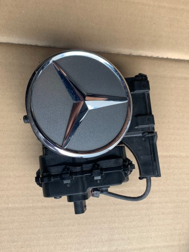 Эмблема задней камеры mercedes w217 a0997500060