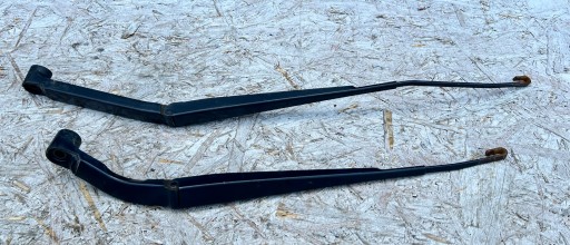 wiper arms front right + left NISSAN LEAF and ZE0 10- PARA