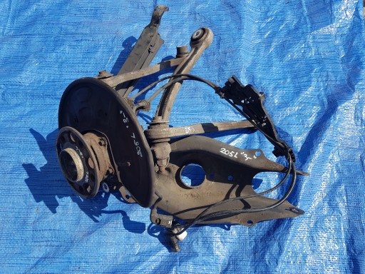 MERCEDES W205 of the pivot semi-axis arm left rear part swing