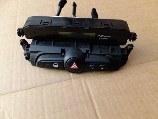 schalter leuchten des warnblickschalters hyundai ix20 93700-1K300