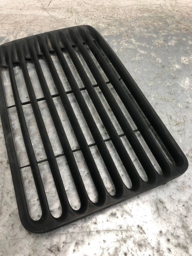 grid grille SPOJLERA left rear part PORSCHE 993 99351259100