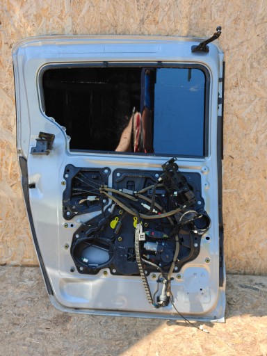 door complete left TYLNIE left rear part CHRYSLER PACYFICA II 2016 R PSC